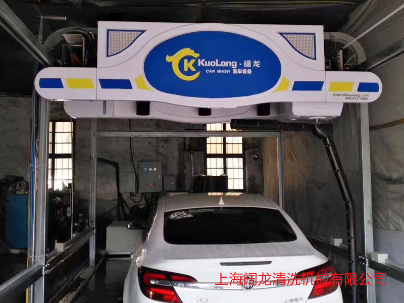 山東煙臺(tái)市旋7-360洗車機(jī)安裝調(diào)試完畢