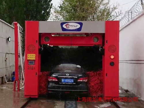 新疆伊犁中國(guó)石化加油站5VF洗車(chē)機(jī)安裝調(diào)試完畢